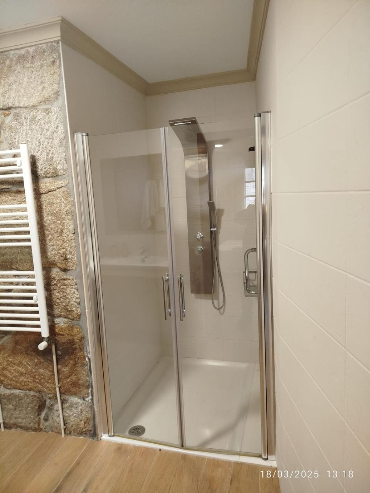 O Apartamento Do Xanza, Ideal Para Parejas Adaptado Movilidad Reducida Meis Bagian luar foto